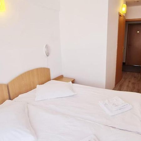 Hotel Victoria 이아시 외부 사진