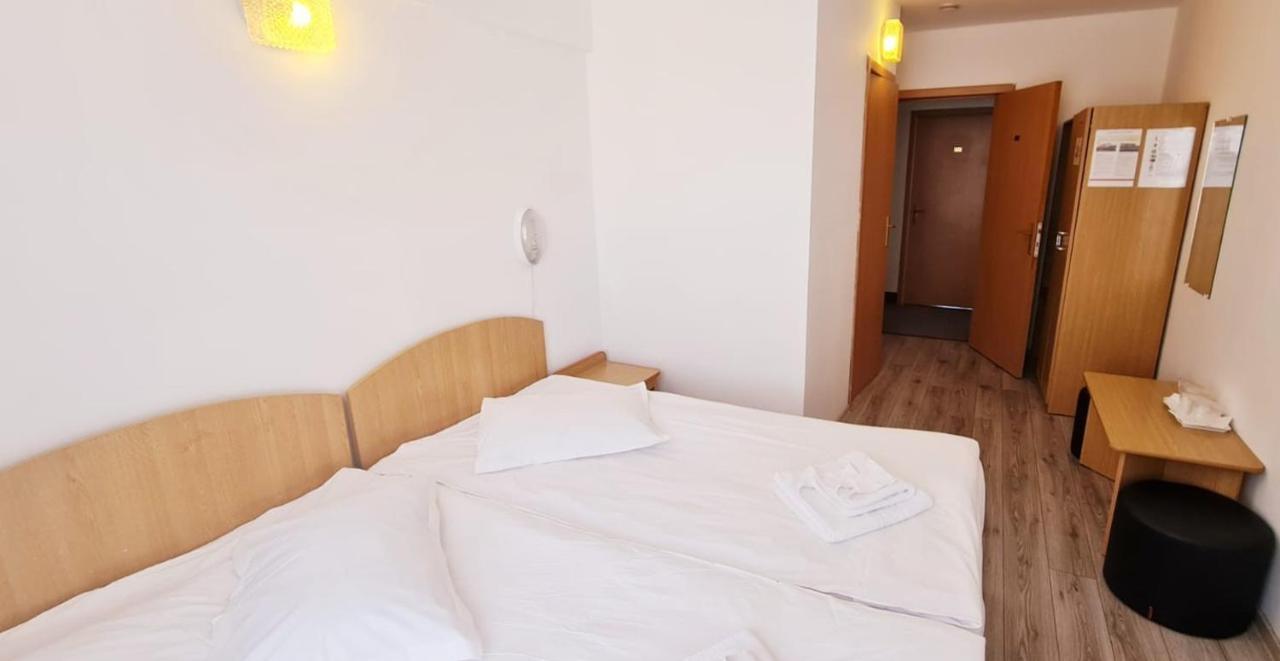 Hotel Victoria 이아시 외부 사진